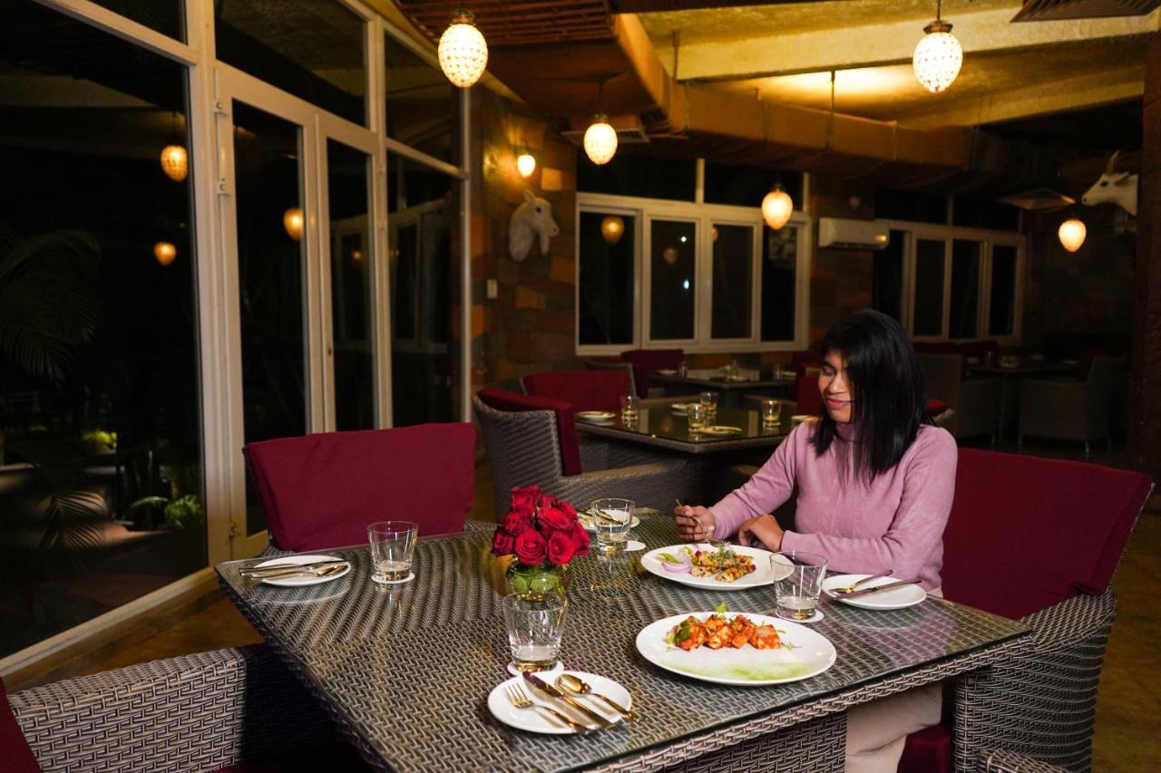 Country Inn Tarika Riverside Resort Jim Corbett Garjia Zewnętrze zdjęcie