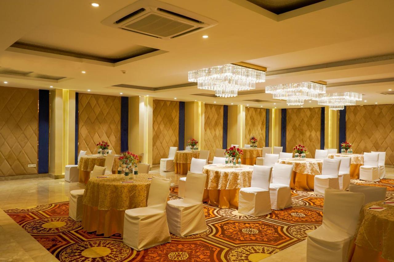 Country Inn Tarika Riverside Resort Jim Corbett Garjia Zewnętrze zdjęcie